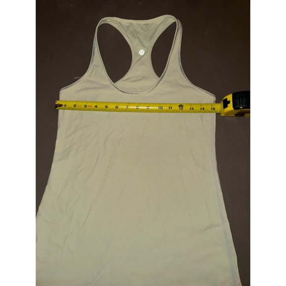Lululemon tank top women’s size 8?‎ - Picture 2 of 3